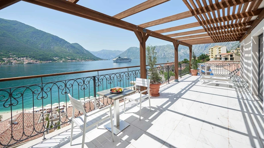 HUMA Kotor Bay Hotel and Villas